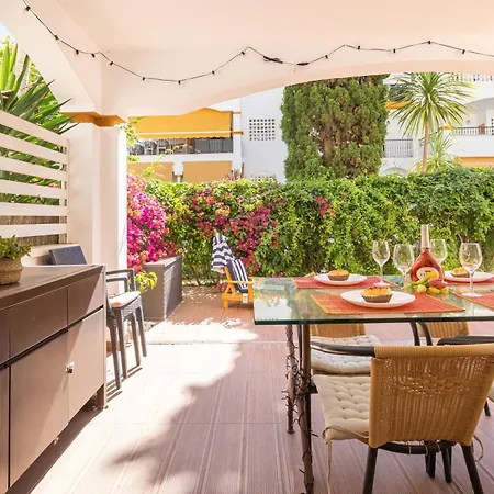 Dama De Noche L - Puerto Banus * Μαρμπέλλα